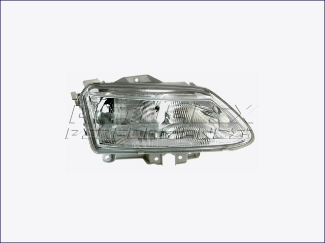 Faro Delante DRC Renault