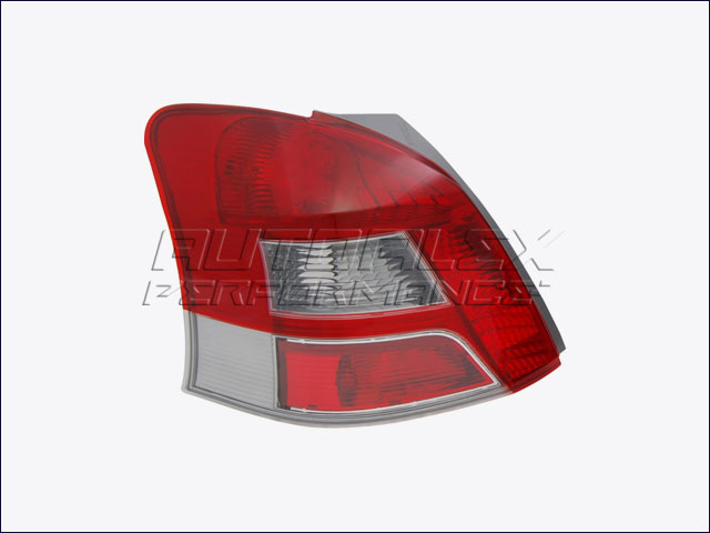 Piloto Trasero IZQ Toyota Yaris