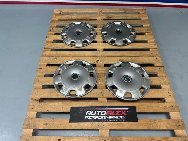 Tapacubo Skoda Fabia