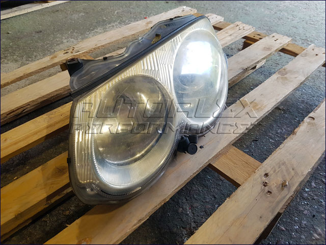 Faro Delante IZQ Chrysler 300M