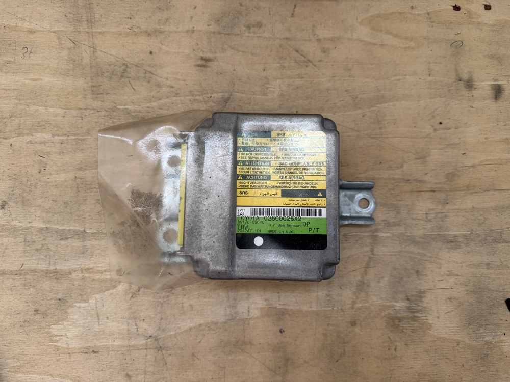 Unidad Control Airbag Toyota Avensis