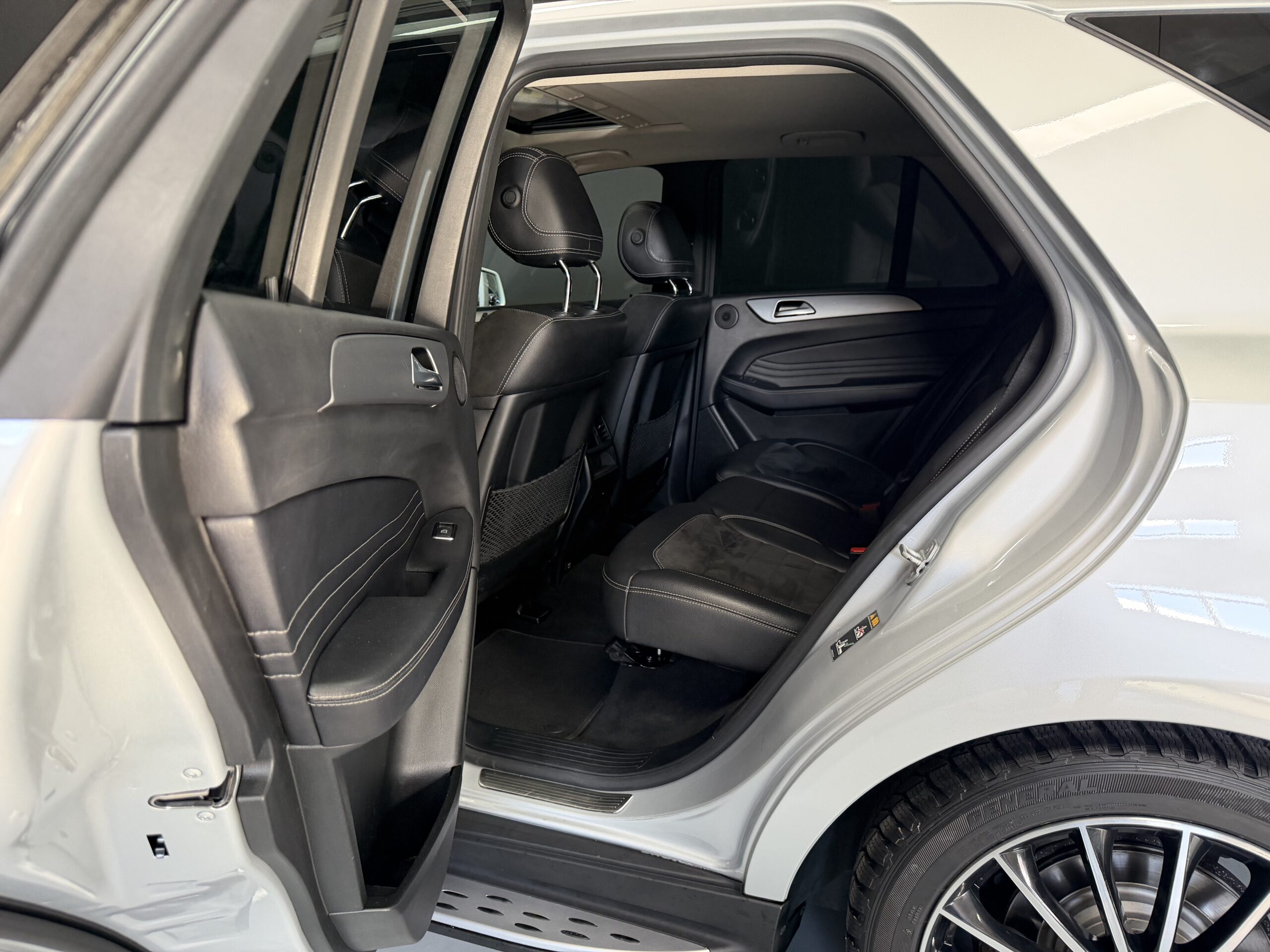 Mercedes-Benz ML 350 CDI AMG BlueTEC 4MATIC - Imagen 25