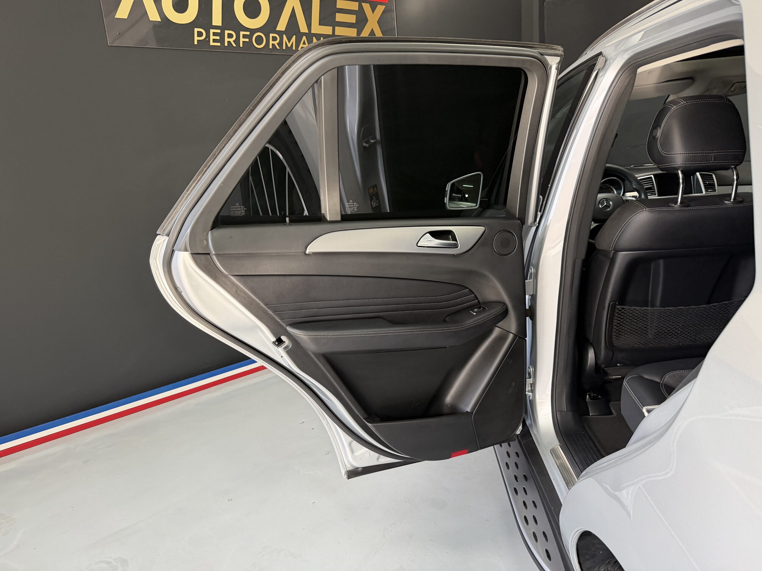 Mercedes-Benz ML 350 CDI AMG BlueTEC 4MATIC - Imagen 26