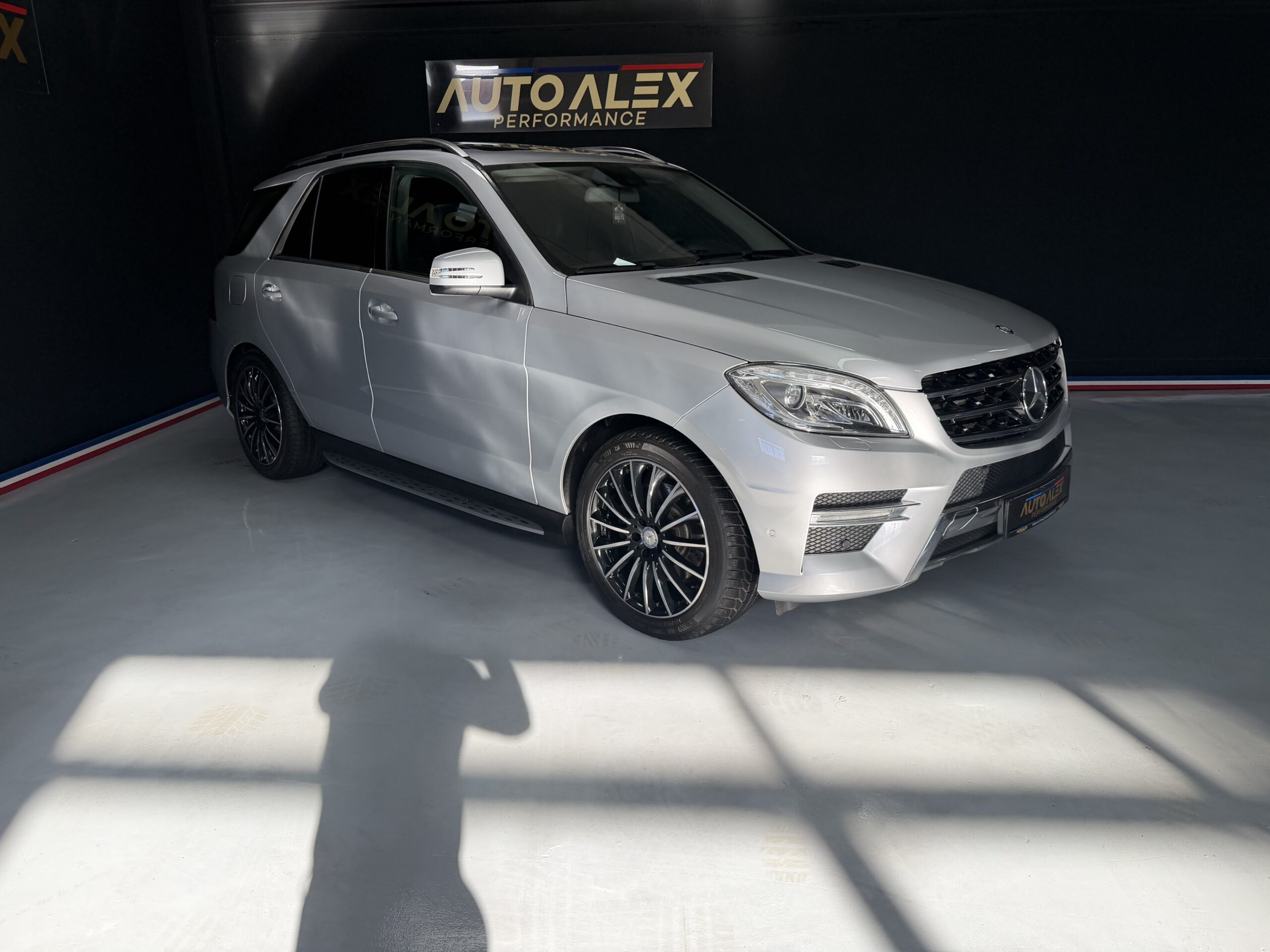 Mercedes-Benz ML 350 CDI AMG BlueTEC 4MATIC - Imagen 4
