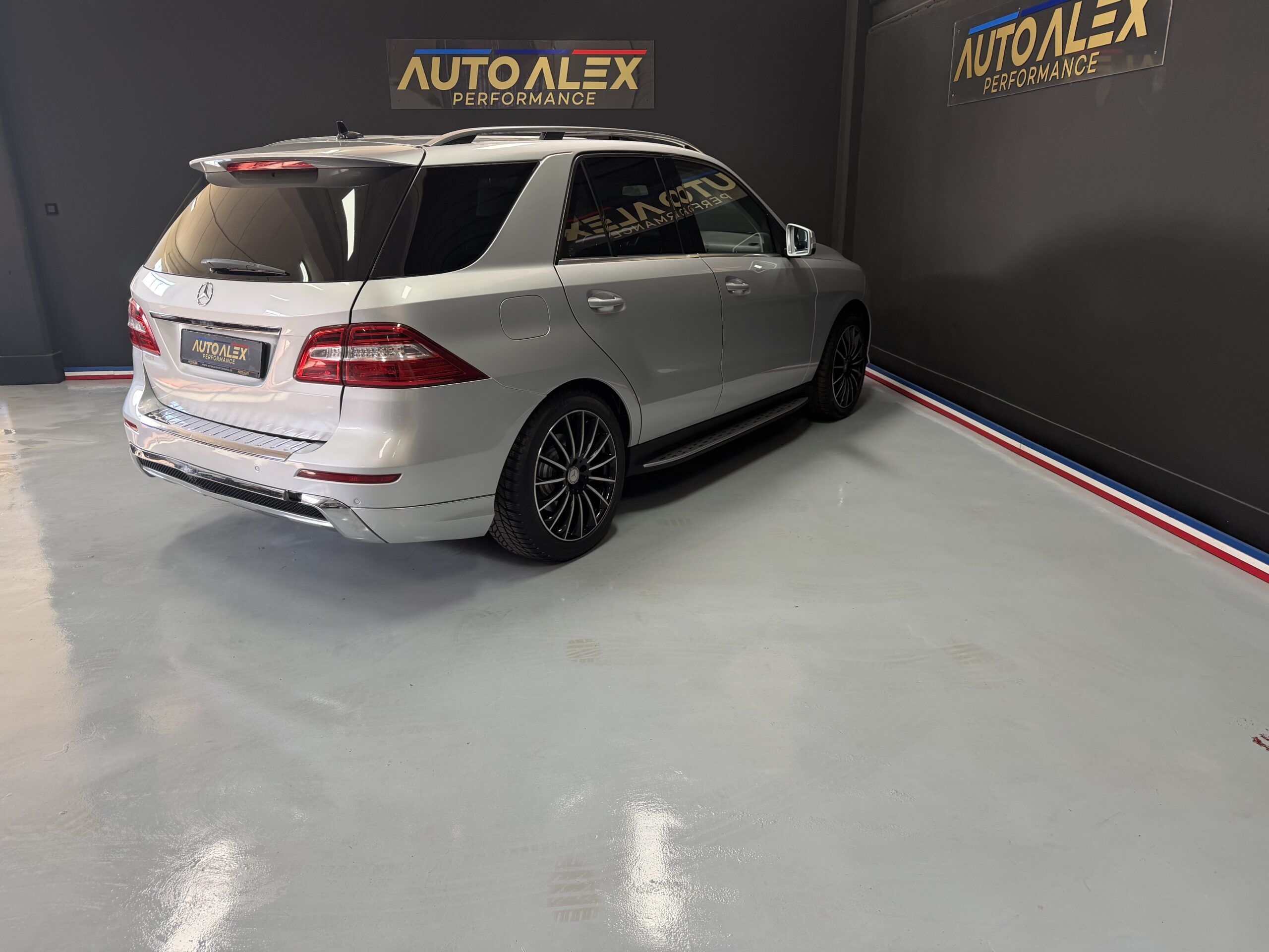 Mercedes-Benz ML 350 CDI AMG BlueTEC 4MATIC - Imagen 5
