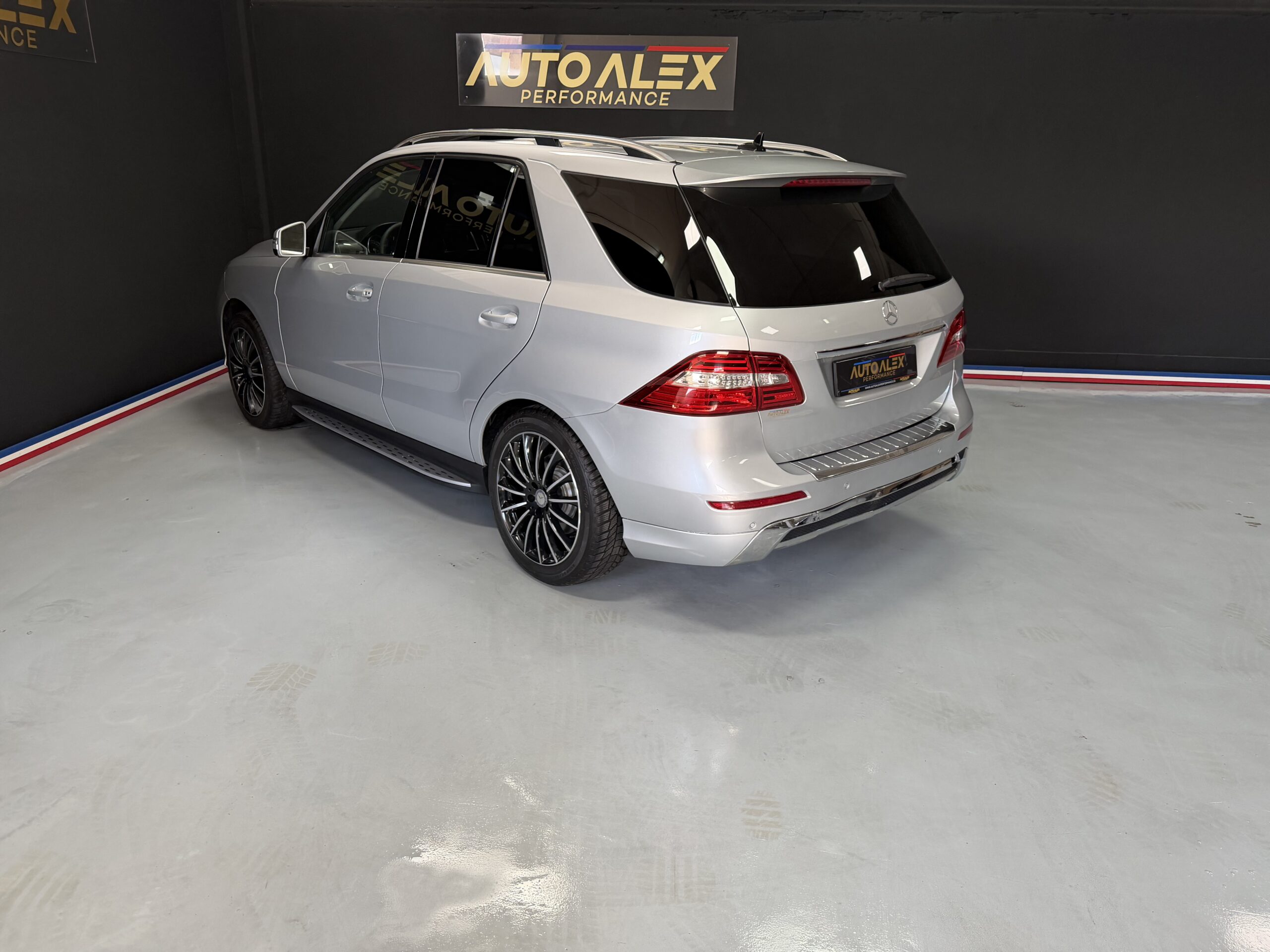 Mercedes-Benz ML 350 CDI AMG BlueTEC 4MATIC - Imagen 7